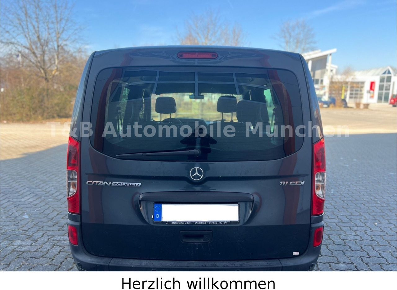 Mercedes-Benz Citan Kombi 111 CDI*Lang*Tourer*Klima*PDC*Euro6* - Furgoneta de pasajeros: foto 4 Mercedes-Benz Citan Kombi 111 CDI*Lang*Tourer*Klima*PDC*Euro6* - Furgoneta de pasajeros: foto 4