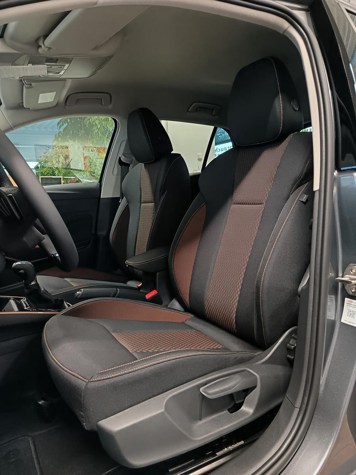 Berlina Skoda Fabia 30 Jahre DSG*VORBER.AHK*LED*R-KAM*TEMP*DAB: foto 17 Berlina Skoda Fabia 30 Jahre DSG*VORBER.AHK*LED*R-KAM*TEMP*DAB: foto 17