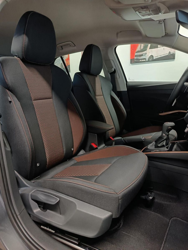 Berlina Skoda Fabia 30 Jahre DSG*VORBER.AHK*LED*R-KAM*TEMP*DAB: foto 20 Berlina Skoda Fabia 30 Jahre DSG*VORBER.AHK*LED*R-KAM*TEMP*DAB: foto 20