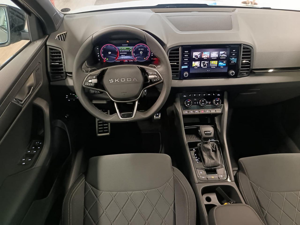 SUV/ Todoterreno Skoda Karoq Sportline 1,5 TSI DSG*AHK*PSD*STD.HZG*NAVI: foto 6