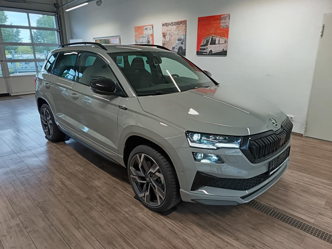 Skoda Karoq Sportline 1,5 TSI DSG*AHK*PSD*STD.HZG*NAVI - SUV/ Todoterreno: foto 3 Skoda Karoq Sportline 1,5 TSI DSG*AHK*PSD*STD.HZG*NAVI - SUV/ Todoterreno: foto 3