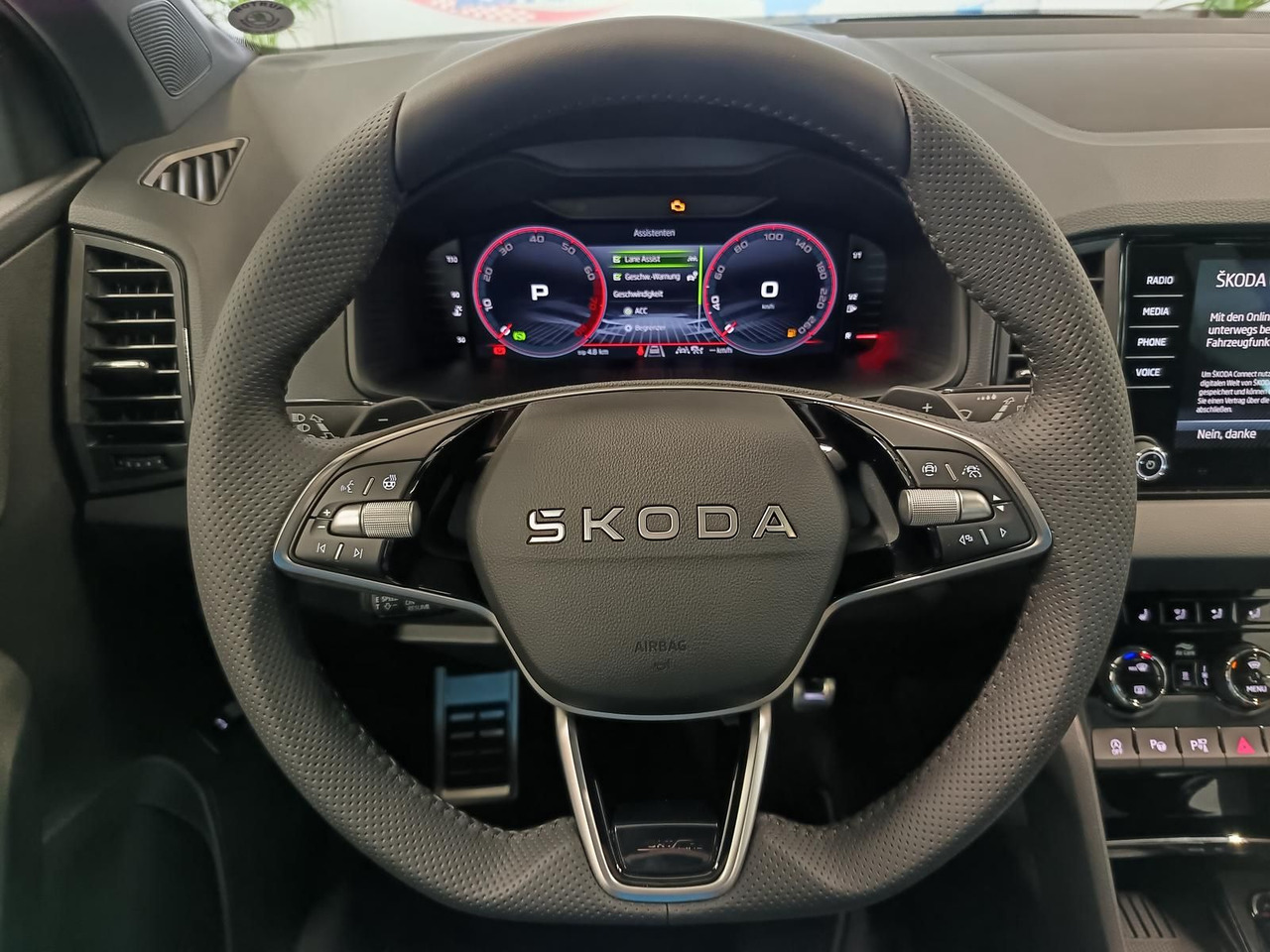 SUV/ Todoterreno Skoda Karoq Sportline 1,5 TSI DSG*AHK*PSD*STD.HZG*NAVI: foto 7
