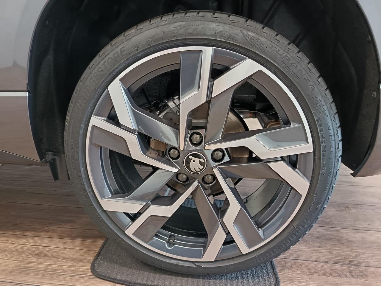 SUV/ Todoterreno Skoda Karoq Sportline 1,5 TSI DSG*AHK*PSD*STD.HZG*NAVI: foto 24