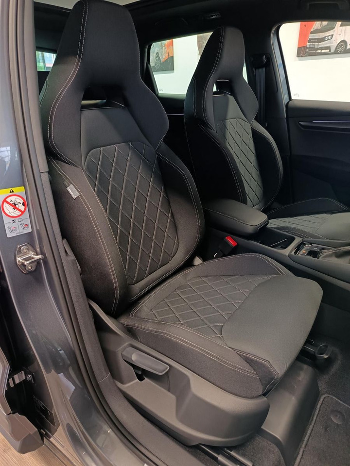 SUV/ Todoterreno Skoda Karoq Sportline 1,5 TSI DSG*AHK*PSD*STD.HZG*NAVI: foto 21