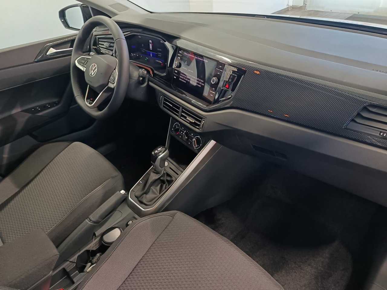 Coche Volkswagen Polo Life 1.0 TSI 70kW DSG*LED*ACC*R-KAM*DAB*PDC: foto 18