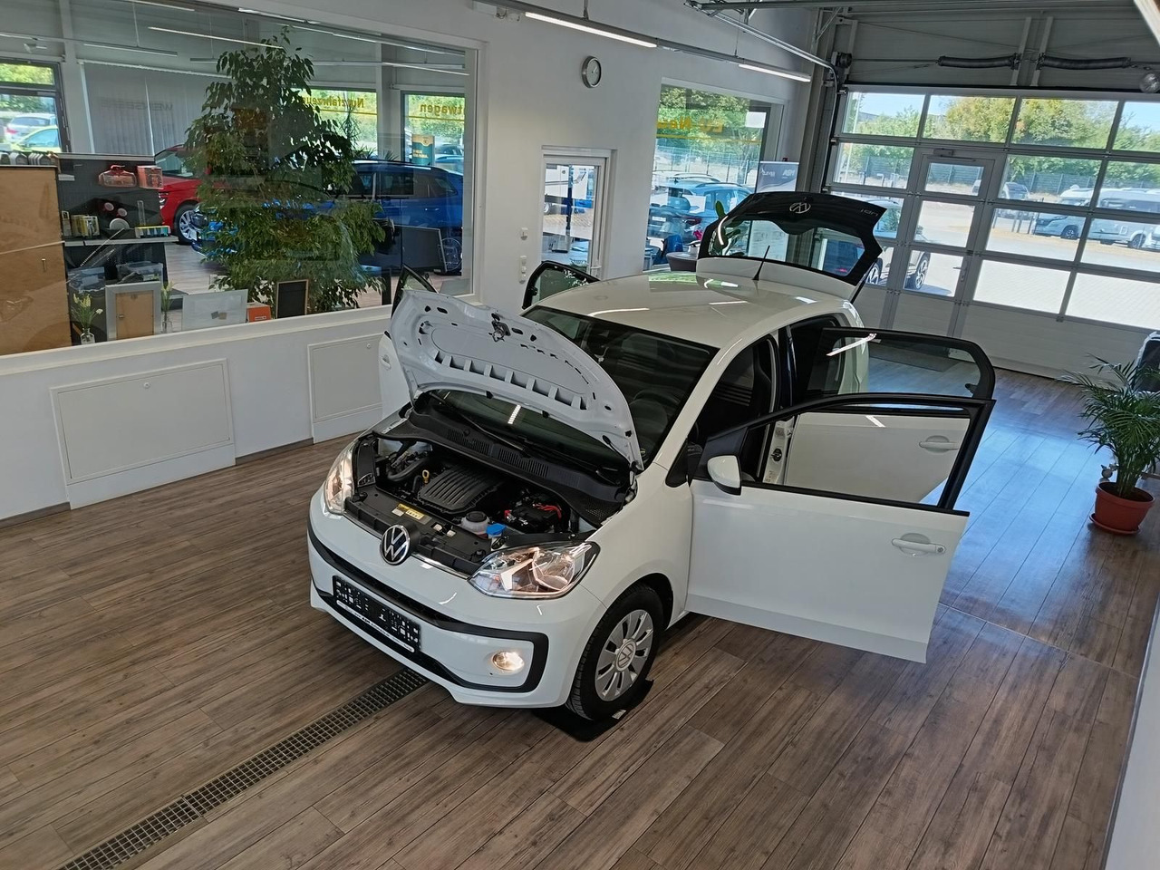 Volkswagen up! move up! 1.0*R-KAM*PDC*SHZ*MAPS+MORE*DAB*NSW - Coche: foto 2 Volkswagen up! move up! 1.0*R-KAM*PDC*SHZ*MAPS+MORE*DAB*NSW - Coche: foto 2