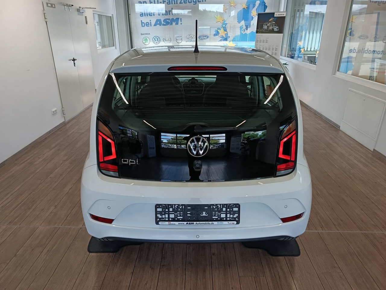 Volkswagen up! move up! 1.0*R-KAM*PDC*SHZ*MAPS+MORE*DAB*NSW - Coche: foto 5 Volkswagen up! move up! 1.0*R-KAM*PDC*SHZ*MAPS+MORE*DAB*NSW - Coche: foto 5