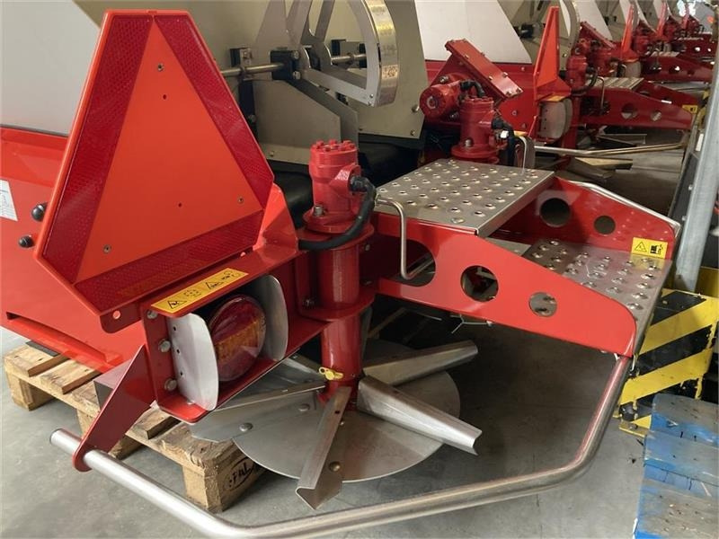 Bredal SGS 2000 Inkl. Lysanlæg, sold og rullepresenning - Esparcidor de sal para Vehículo municipal: foto 3 Bredal SGS 2000 Inkl. Lysanlæg, sold og rullepresenning - Esparcidor de sal para Vehículo municipal: foto 3