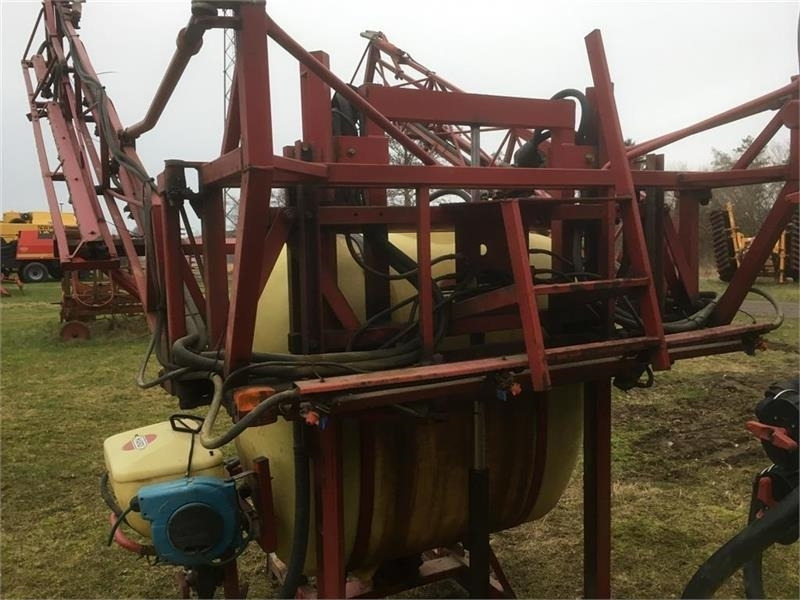 Hardi LHY 1000 / 16/361 Incl. fronttank  - Pulverizador suspendido: foto 3 Hardi LHY 1000 / 16/361 Incl. fronttank  - Pulverizador suspendido: foto 3