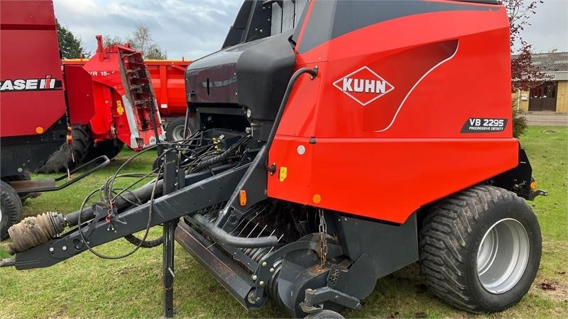 Kuhn VB 2295 - Rotoempacadora: foto 1 Kuhn VB 2295 - Rotoempacadora: foto 1
