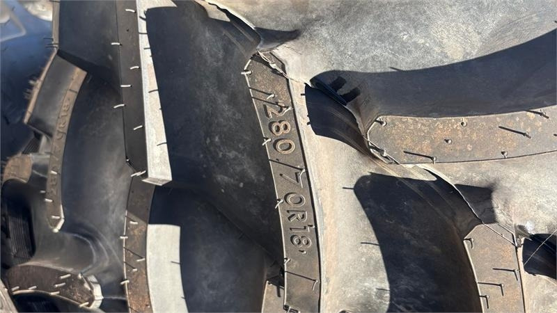 Mitas 420/70-24 - Neumático para Vehículo municipal: foto 1 Mitas 420/70-24 - Neumático para Vehículo municipal: foto 1