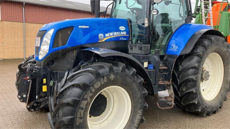Tractor New Holland T7.220 Autocommand: foto 1
