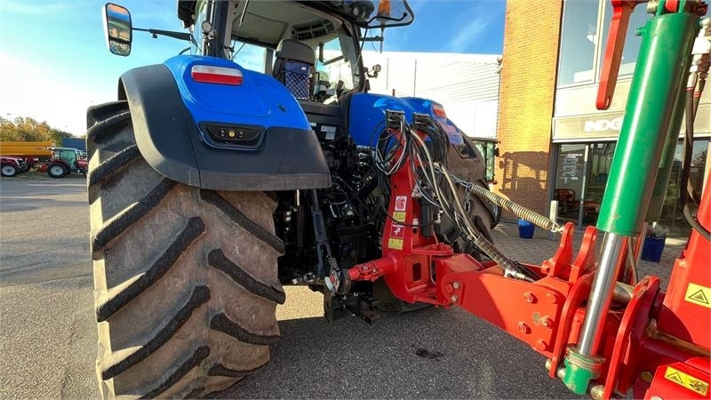 New Holland T7.315 HD AutoComand  - Tractor: foto 4 New Holland T7.315 HD AutoComand  - Tractor: foto 4