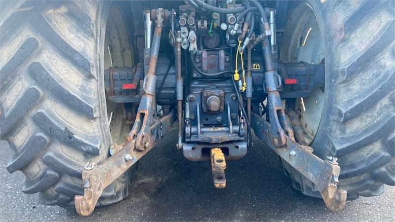 New Holland TS115  - Tractor: foto 4 New Holland TS115  - Tractor: foto 4