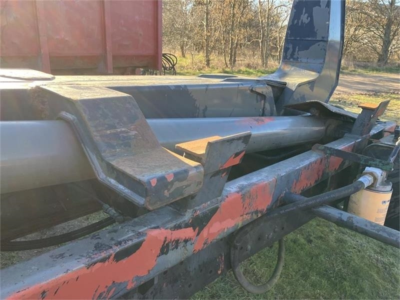 Ukurant Kroghejsvogn med bremser - Remolque multilift/ Portacontenedores de cadenas: foto 3 Ukurant Kroghejsvogn med bremser - Remolque multilift/ Portacontenedores de cadenas: foto 3