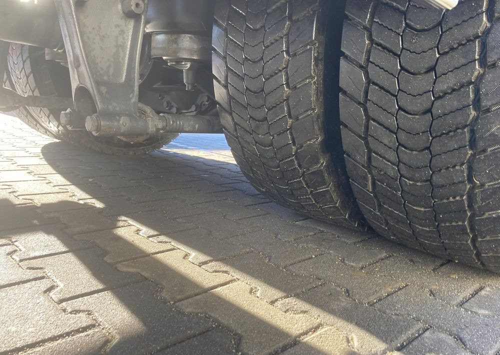 DAF Daf LF 18.280 chłodnia izoterma 22 palety - Camión frigorífico: foto 4 DAF Daf LF 18.280 chłodnia izoterma 22 palety - Camión frigorífico: foto 4