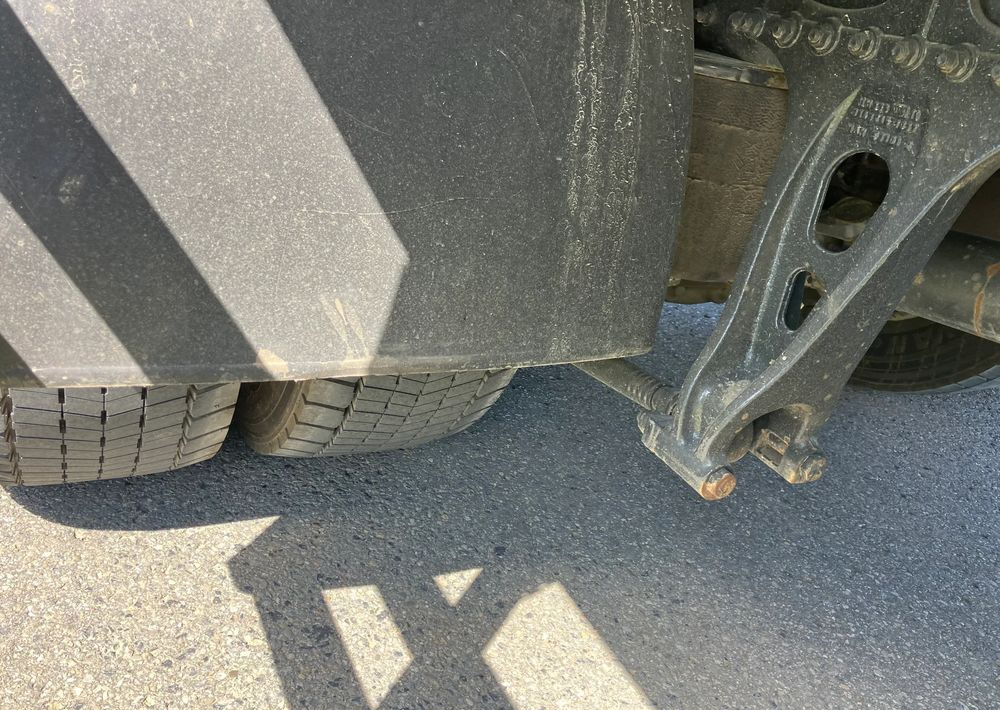 MAN MAN TGM 18.290 KURIERKA KONTENER 20 PALET SYPIALKA - Camión caja cerrada: foto 3 MAN MAN TGM 18.290 KURIERKA KONTENER 20 PALET SYPIALKA - Camión caja cerrada: foto 3