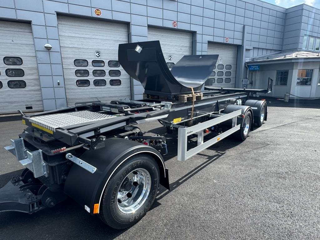 Kilafors Lavette 3-axlad - Remolque multilift/ Portacontenedores de cadenas: foto 2 Kilafors Lavette 3-axlad - Remolque multilift/ Portacontenedores de cadenas: foto 2