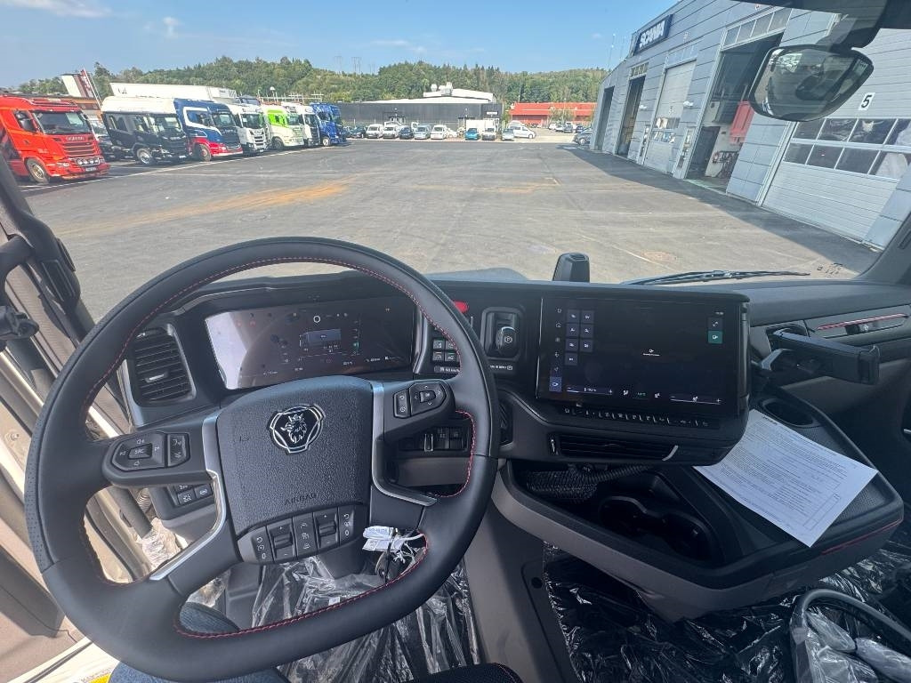 Camión multibasculante Scania R 580 8x4*4 Joab med frontplog & sidoplogsfäste: foto 9