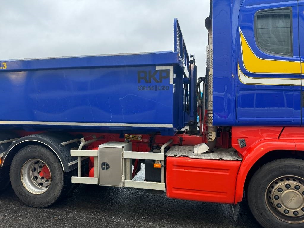 Scania R520LB8X4*4HNB - Camión volquete: foto 4 Scania R520LB8X4*4HNB - Camión volquete: foto 4