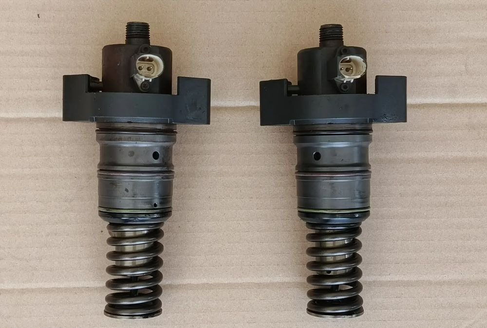 DAF XF 106 EURO 6 MX13 POMPA PALIWA UPEC - Motor para Camión: foto 1 DAF XF 106 EURO 6 MX13 POMPA PALIWA UPEC - Motor para Camión: foto 1