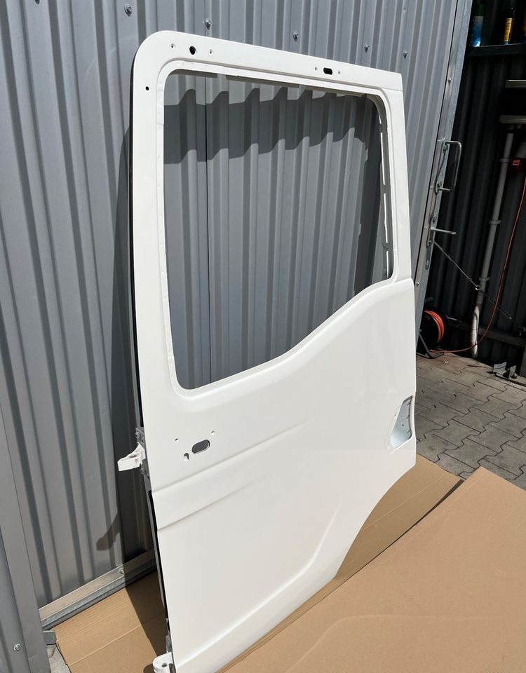 Drzwi lewe MAN TGS TG3 TGM TGL euro 6 drzwi kierowcy nowy model - Puerta y piezas para Camión: foto 3 Drzwi lewe MAN TGS TG3 TGM TGL euro 6 drzwi kierowcy nowy model - Puerta y piezas para Camión: foto 3
