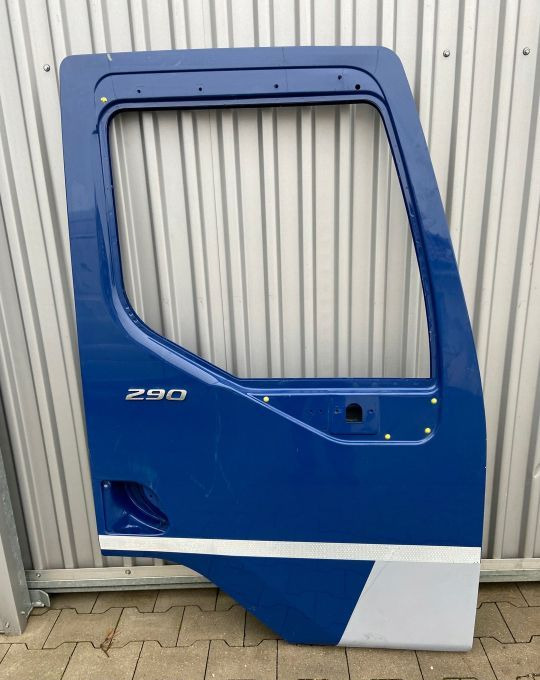 Puerta y piezas Drzwi prawe DAF LF euro 6 pasażera: foto 1