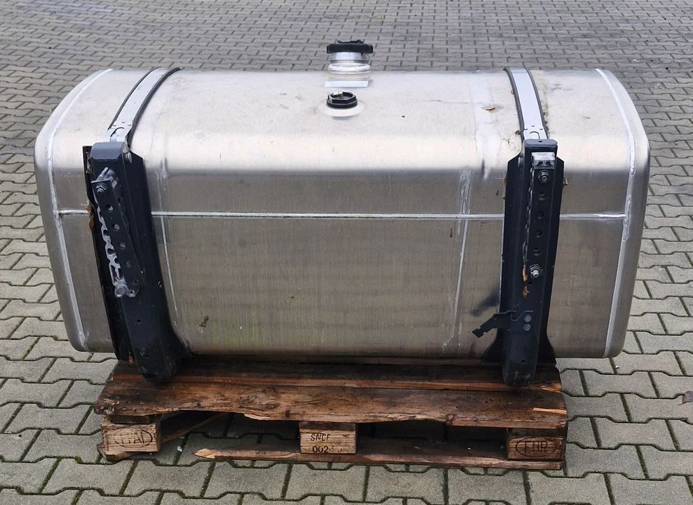 IVECO S WAY HI WAY STRALIS ZBIORNIK PALIWA NOWY - Sistema de combustible: foto 4 IVECO S WAY HI WAY STRALIS ZBIORNIK PALIWA NOWY - Sistema de combustible: foto 4