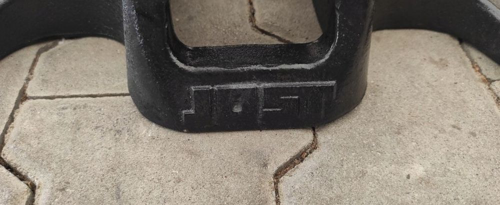 ŁAPA ŁAPY POD SIODŁO JOST 150mm NOWE - Quinta rueda para Camión: foto 2 ŁAPA ŁAPY POD SIODŁO JOST 150mm NOWE - Quinta rueda para Camión: foto 2