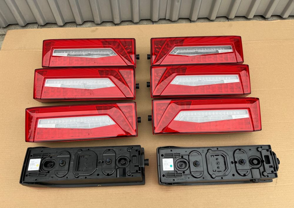 Lampa tylna LED Scania Super R S NGS NGR - Luz/ Iluminación para Camión: foto 1 Lampa tylna LED Scania Super R S NGS NGR - Luz/ Iluminación para Camión: foto 1