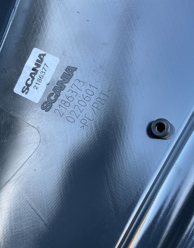 NOWE Nadkole Scania R błotnik chlapacz - Carrocería y exterior para Camión: foto 3 NOWE Nadkole Scania R błotnik chlapacz - Carrocería y exterior para Camión: foto 3