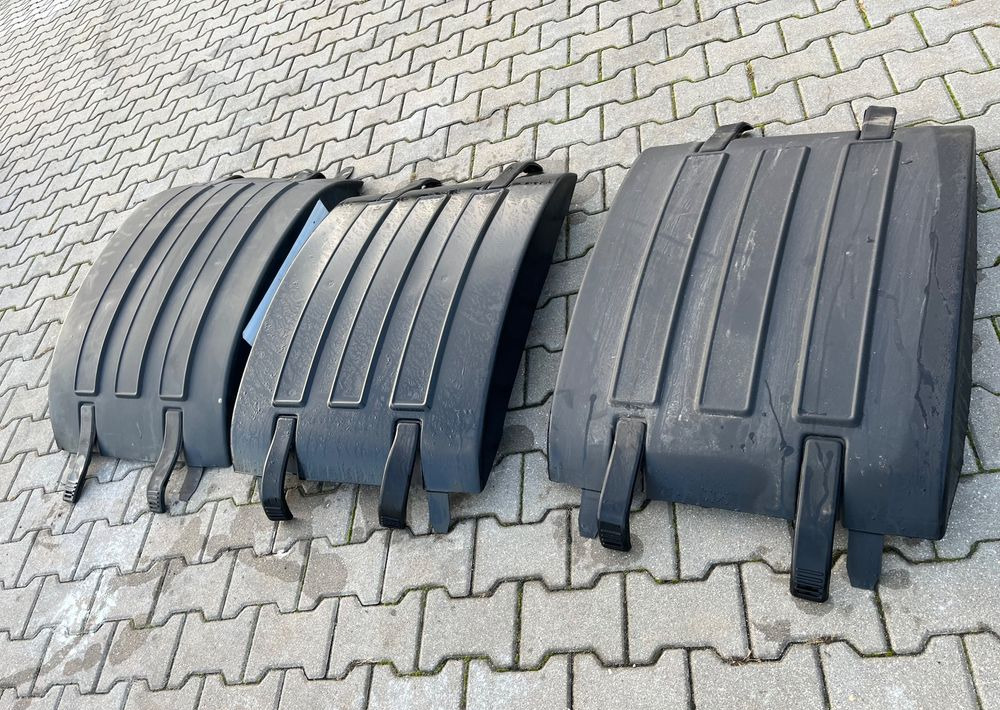 Nadkole Volvo FH4 FH 5 błotnik chlapacz - Carrocería y exterior para Camión: foto 1 Nadkole Volvo FH4 FH 5 błotnik chlapacz - Carrocería y exterior para Camión: foto 1