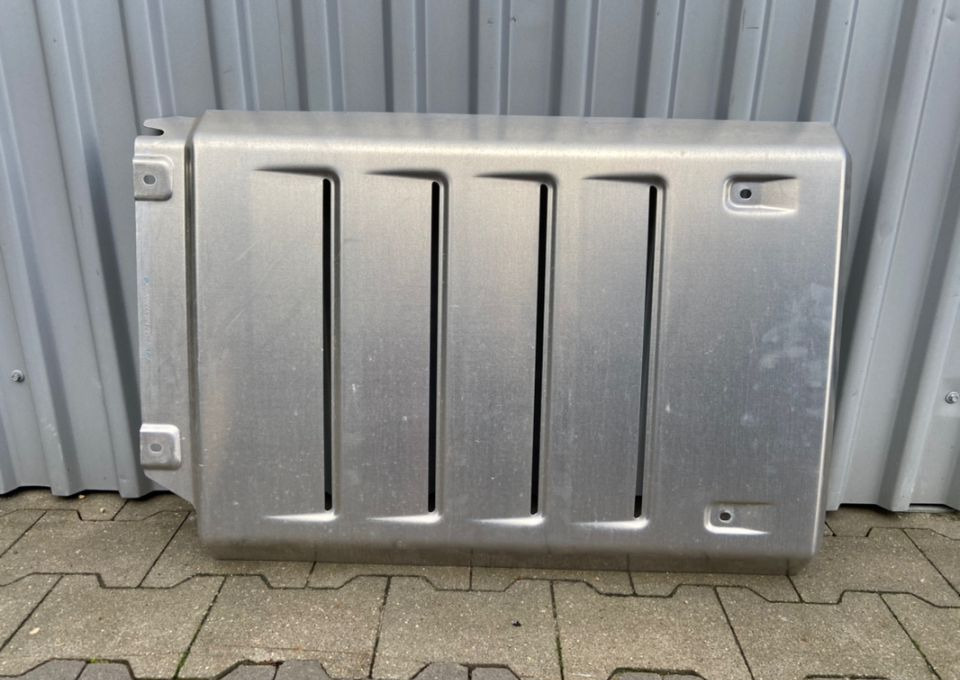 Osłona katalizatora Mercedes Actros MP5 obudowa - Convertidor catalítico para Autobús: foto 1 Osłona katalizatora Mercedes Actros MP5 obudowa - Convertidor catalítico para Autobús: foto 1