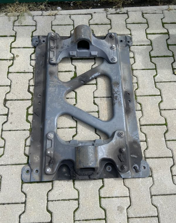 Płyta montażowa pod siodło DAF łapy Jost 150mm SK 0010056 - Quinta rueda para Camión: foto 2 Płyta montażowa pod siodło DAF łapy Jost 150mm SK 0010056 - Quinta rueda para Camión: foto 2