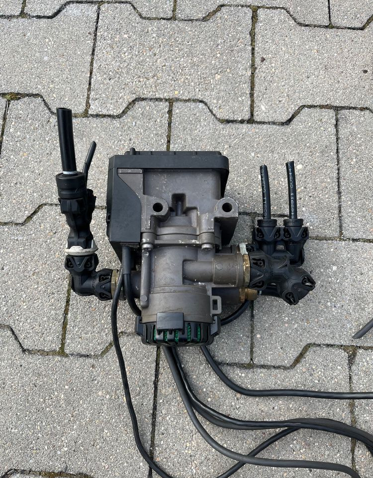 Modulator hamulcowy EBS Scania R euro 6 knorr bremse zawór - Recambio para Camión: foto 1 Modulator hamulcowy EBS Scania R euro 6 knorr bremse zawór - Recambio para Camión: foto 1