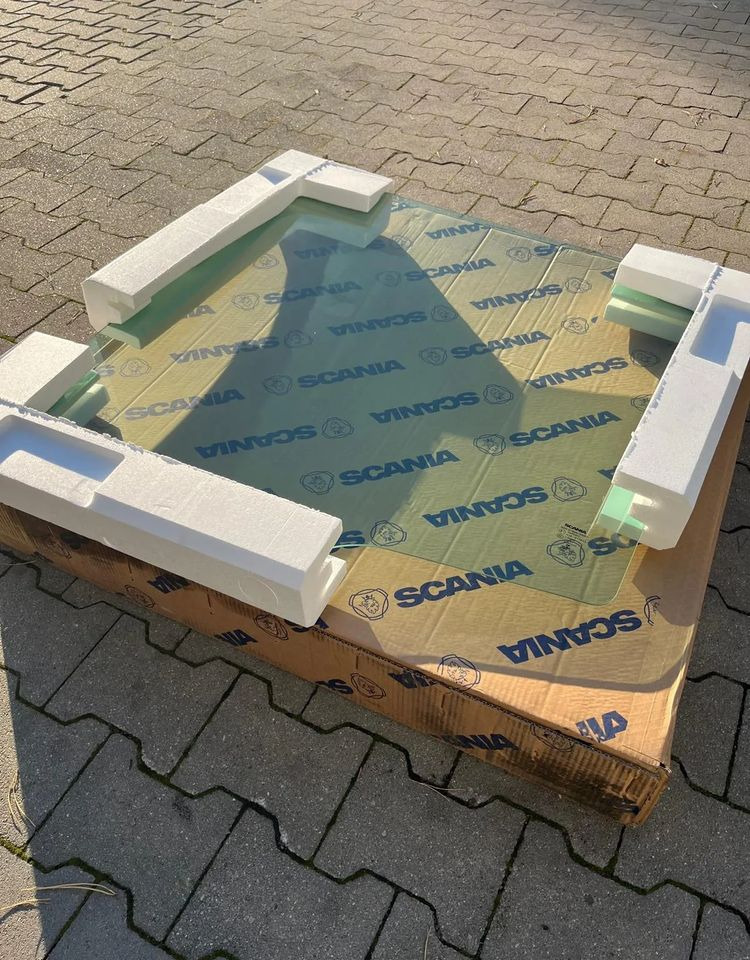 SCANIA R S SZYBA BOCZNA LEWA KIEROWCY NOWA 2506371 - Cabina e interior: foto 2 SCANIA R S SZYBA BOCZNA LEWA KIEROWCY NOWA 2506371 - Cabina e interior: foto 2