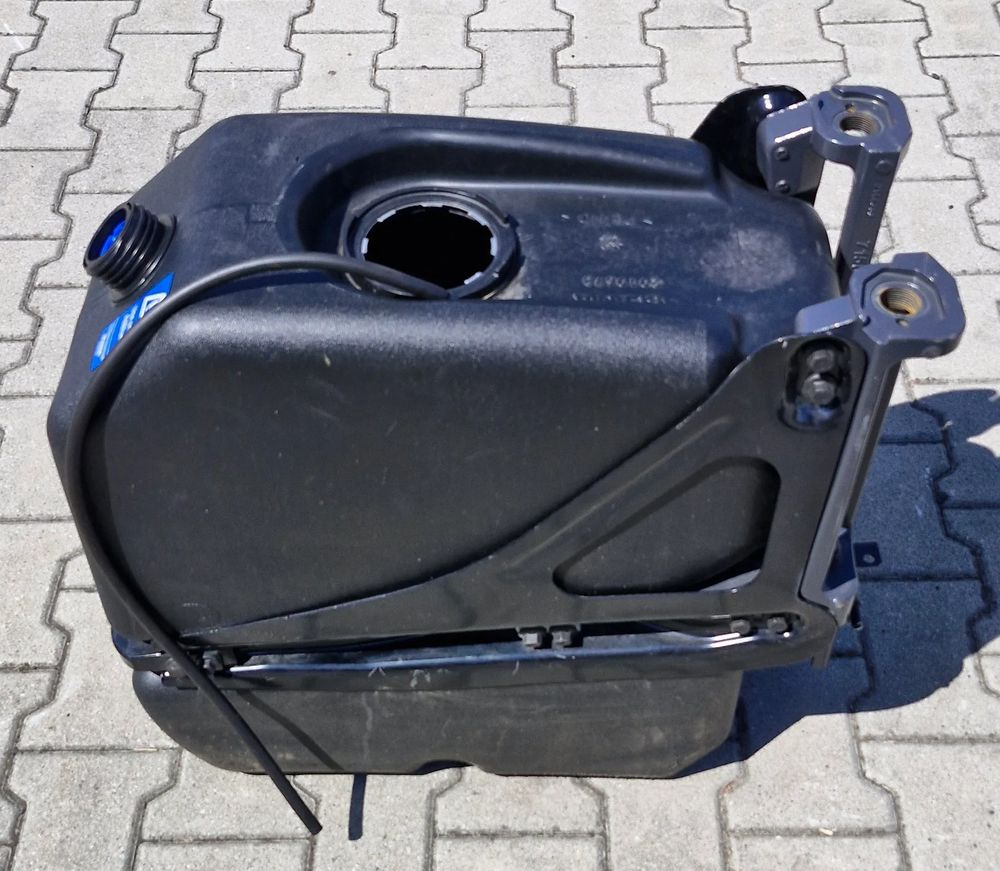 SCANIA R S ZBIORNIK ADBLUE 2919673 NOWY - Sistema de combustible: foto 3 SCANIA R S ZBIORNIK ADBLUE 2919673 NOWY - Sistema de combustible: foto 3