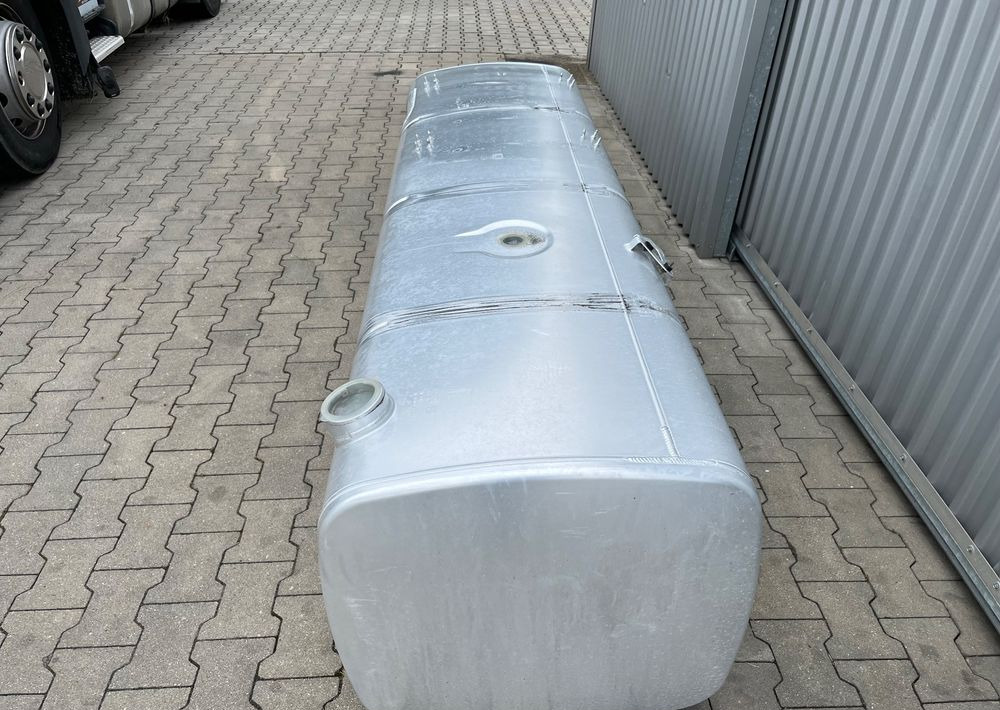 Zbiornik paliwa DAF XF CF 845 litrów bak - Depósito de combustible para Camión: foto 4 Zbiornik paliwa DAF XF CF 845 litrów bak - Depósito de combustible para Camión: foto 4