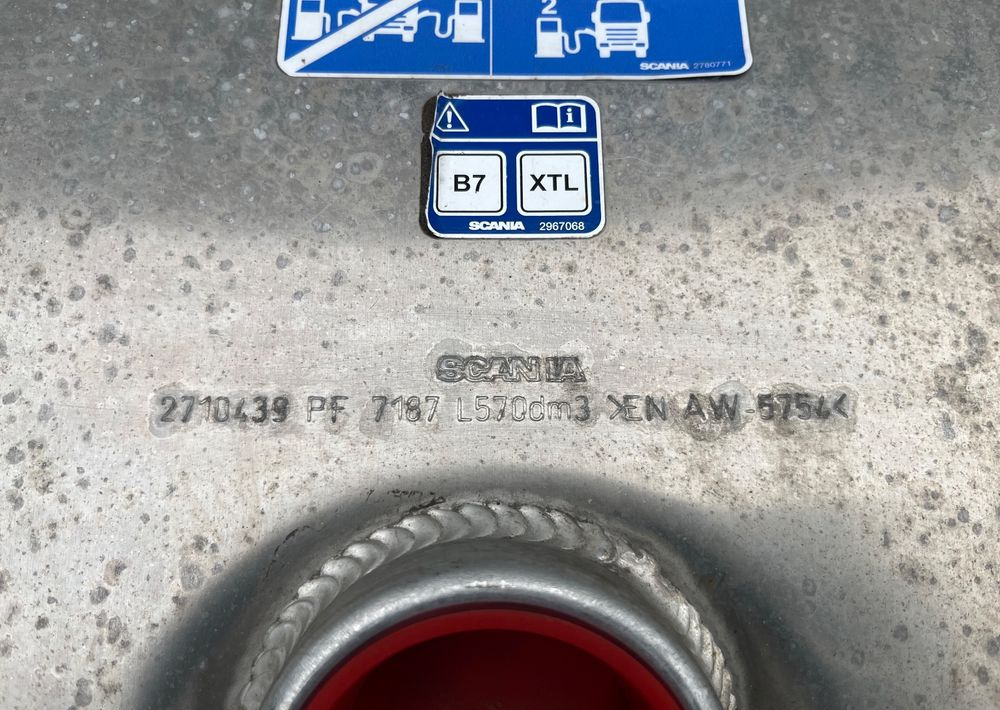 Zbiornik paliwa Scania Super R S 570 L bak NGS NGR - Depósito de combustible para Camión: foto 4 Zbiornik paliwa Scania Super R S 570 L bak NGS NGR - Depósito de combustible para Camión: foto 4