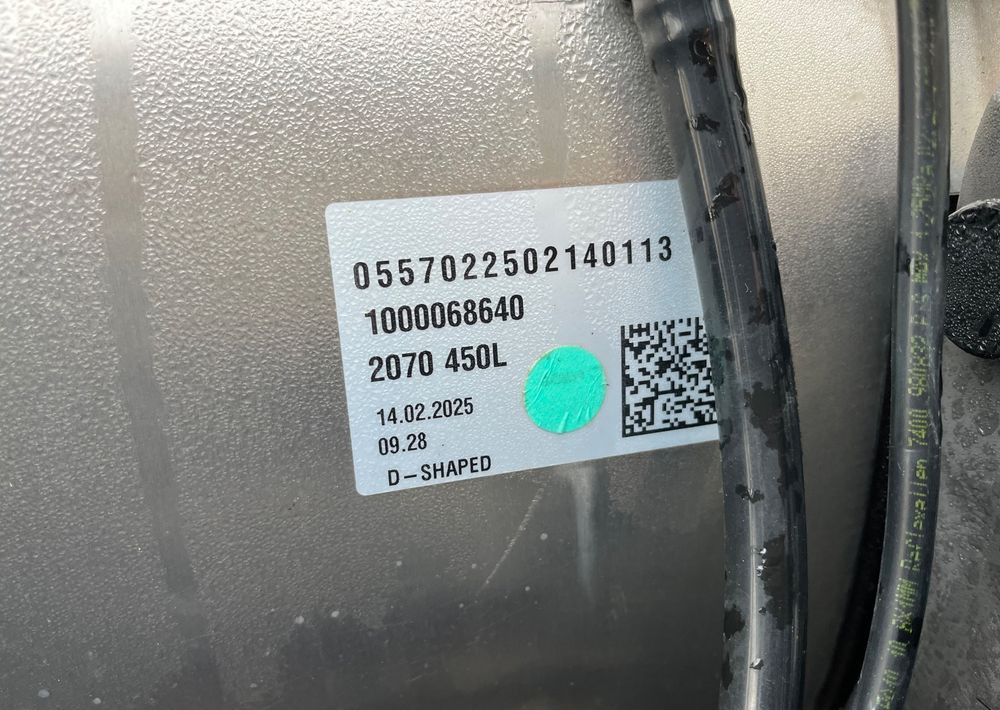 Zbiornik paliwa Volvo FH Renault 450 litrów bak jak nowy - Sistema de combustible para Camión: foto 5 Zbiornik paliwa Volvo FH Renault 450 litrów bak jak nowy - Sistema de combustible para Camión: foto 5