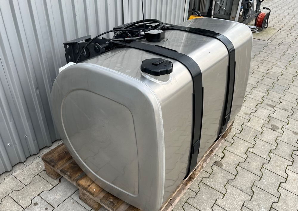 Zbiornik paliwa Volvo FH Renault 450 litrów bak jak nowy - Sistema de combustible para Camión: foto 3 Zbiornik paliwa Volvo FH Renault 450 litrów bak jak nowy - Sistema de combustible para Camión: foto 3