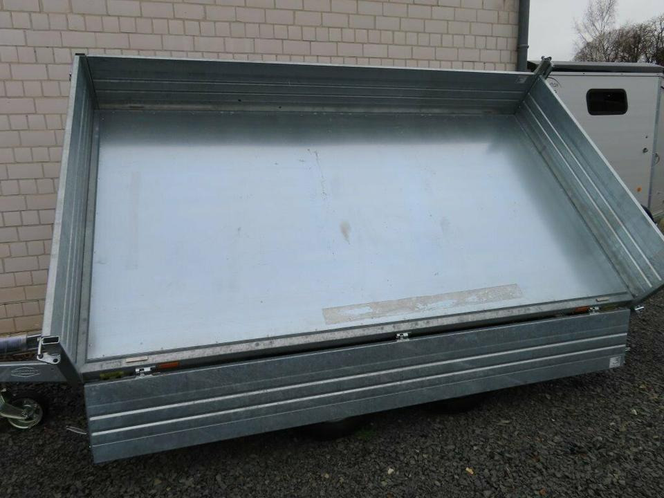 Böckmann Dreiseitenkipper, Stahl DK-ST 3218/35P - Remolque volquete: foto 2 Böckmann Dreiseitenkipper, Stahl DK-ST 3218/35P - Remolque volquete: foto 2