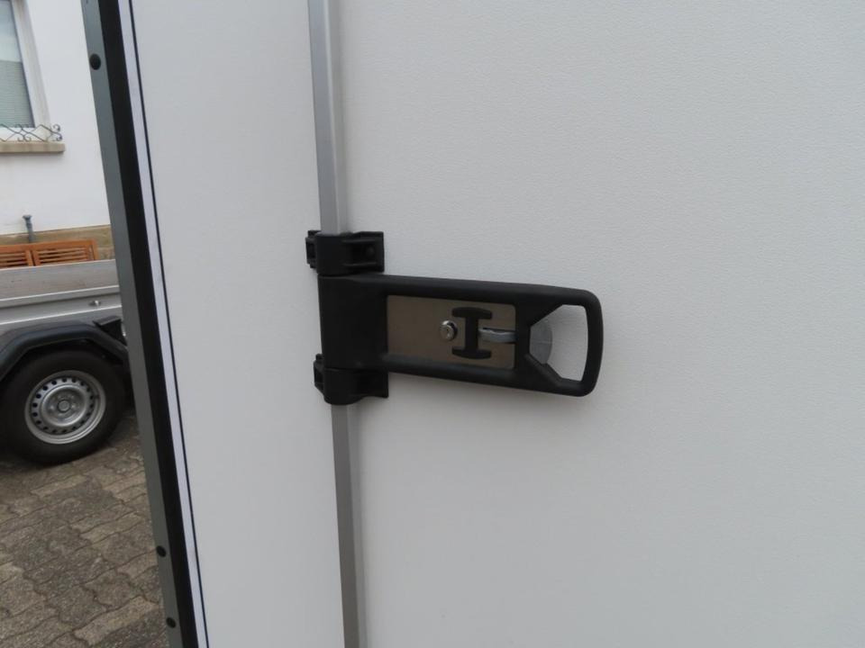 Böckmann KT 2513/135 PKW-Anhänger, Koffer, 1,35to., 100 km/h - Remolque caja cerrada: foto 5 Böckmann KT 2513/135 PKW-Anhänger, Koffer, 1,35to., 100 km/h - Remolque caja cerrada: foto 5