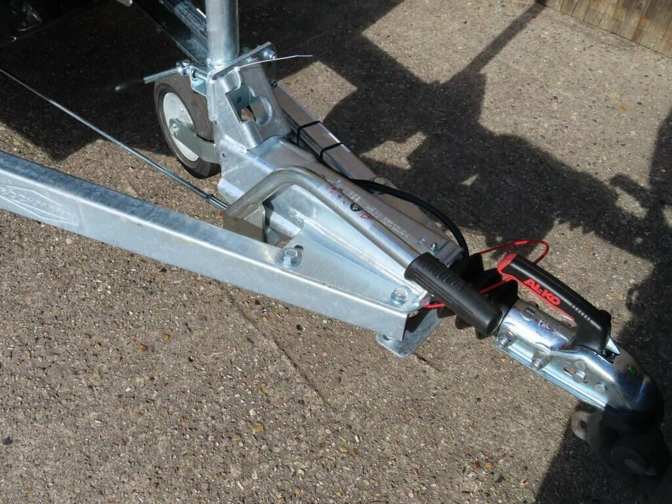 Böckmann KT-PB-AL Kofferanhänge Flügeltür PKW Anhänger, 100 km/h - Remolque caja cerrada: foto 3 Böckmann KT-PB-AL Kofferanhänge Flügeltür PKW Anhänger, 100 km/h - Remolque caja cerrada: foto 3