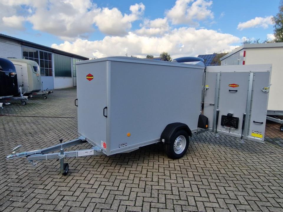 Böckmann,Kofferanhänger KT2513 F Tür-Rampe,750kg - Remolque caja cerrada: foto 1 Böckmann,Kofferanhänger KT2513 F Tür-Rampe,750kg - Remolque caja cerrada: foto 1