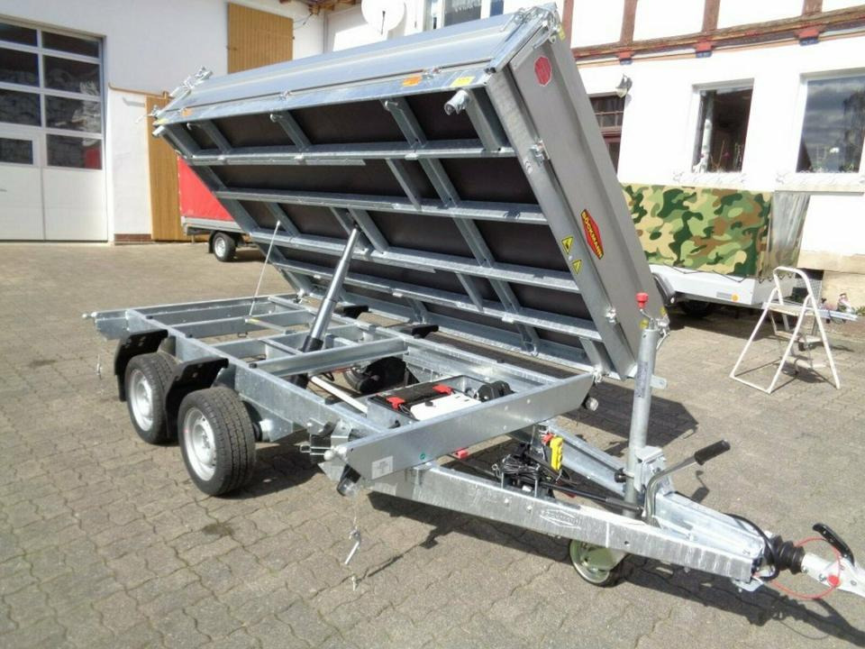 Böckmann PKW-Anhänger Elektro-Dreiseitenkipper, 3,0 to - Remolque volquete: foto 1 Böckmann PKW-Anhänger Elektro-Dreiseitenkipper, 3,0 to - Remolque volquete: foto 1
