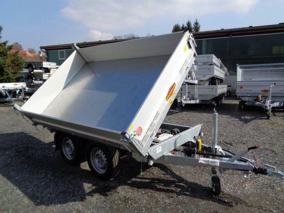 Böckmann PKW-Anhänger Elektro-Dreiseitenkipper DK-AL 2516/27P - Remolque volquete: foto 1 Böckmann PKW-Anhänger Elektro-Dreiseitenkipper DK-AL 2516/27P - Remolque volquete: foto 1