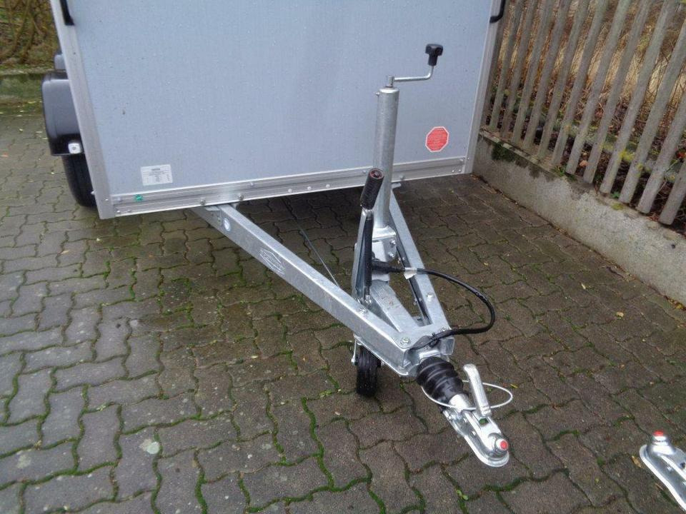 Böckmann PKW-Anhänger Koffer 2,0 to. Tandem, 100 km/h - Remolque caja cerrada: foto 3 Böckmann PKW-Anhänger Koffer 2,0 to. Tandem, 100 km/h - Remolque caja cerrada: foto 3