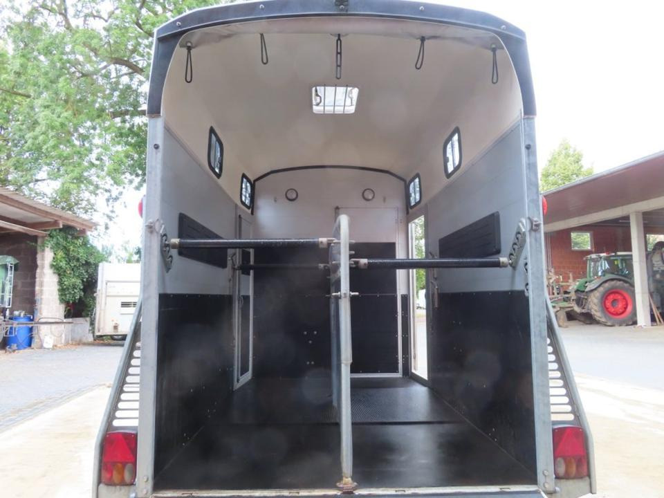 Böckmann Pferdeanhänger Big Portax WCF 100km/h SaKa. Viedok. - Remolque para caballos: foto 5 Böckmann Pferdeanhänger Big Portax WCF 100km/h SaKa. Viedok. - Remolque para caballos: foto 5