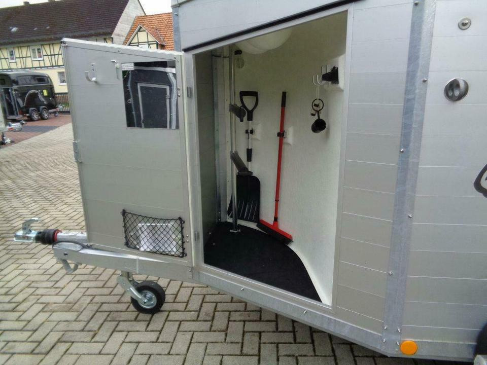 Böckmann Pferdeanhänger Champion Esprit Aluboden SaKa. - Remolque para caballos: foto 3 Böckmann Pferdeanhänger Champion Esprit Aluboden SaKa. - Remolque para caballos: foto 3